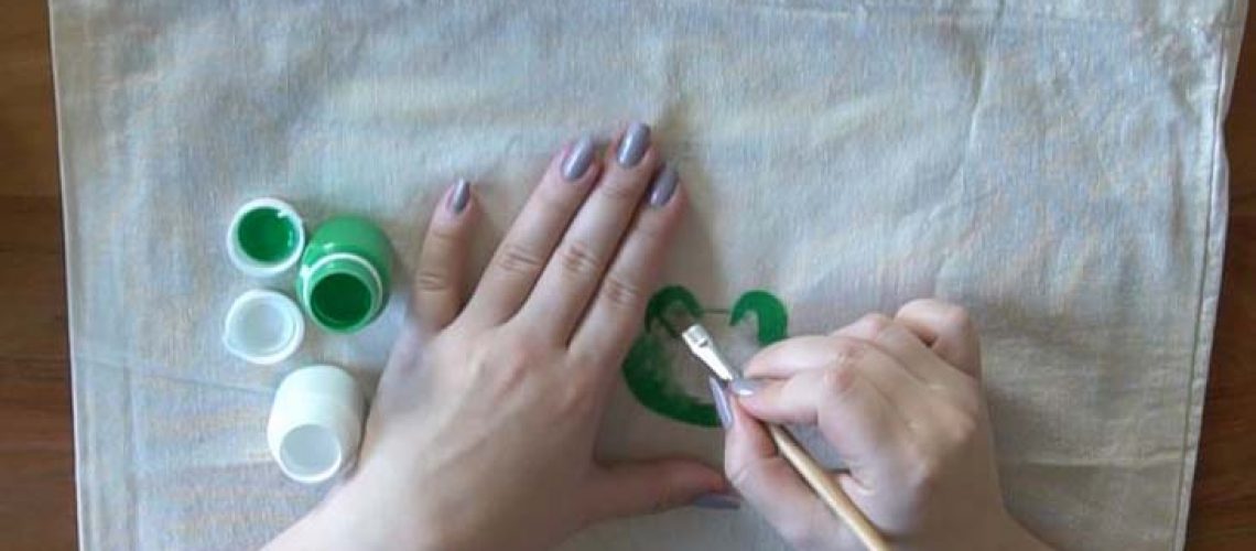 Sticken, Stoffbeutel bemalen, besticken Anleitung, Vorlage, so geht´s, Geschenkidee, DIY